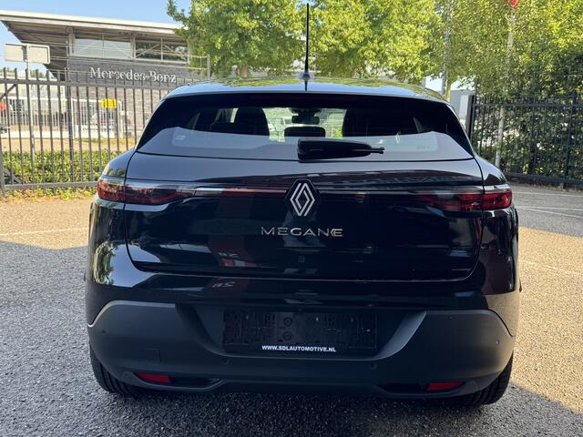 Renault MEGANE E-Tech EV40 Boost Charge Equilibre // SNEL LADEN!! // FULL LED // APPLE CARPLAY / ANDROID AUTO // CAMERA // DIGITAAL DISPLAY // KEYLESS