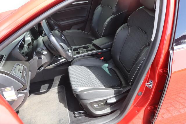 Renault MEGANE Estate 1.2 TCe Bose