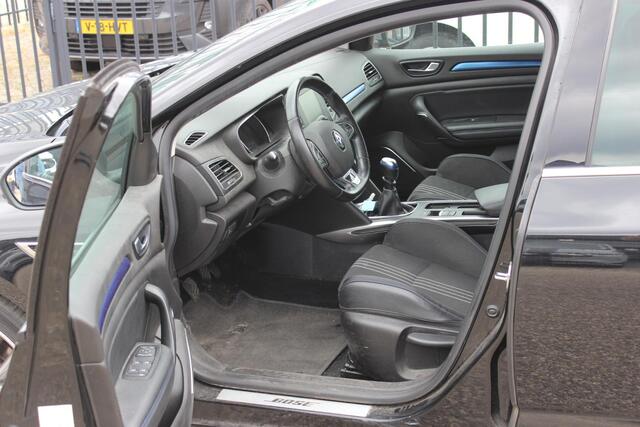 Renault MEGANE Estate 1.2 TCe Bose