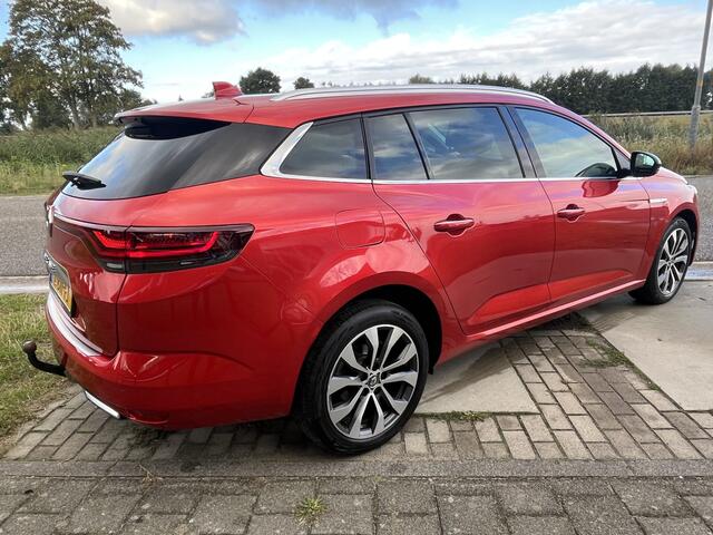 Renault MEGANE Estate 1.3 TCe 140PK Business Edition One / Trekhaak / Leder / Stoelverw. / Pano-dak / Parkeerhulp V+A / LMV
