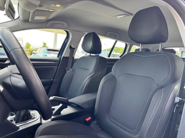 Renault MEGANE Estate 1.3 TCe 140 pk Trekhaak Dealer Onderhouden All Seasons