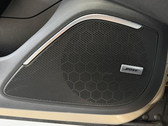 Renault MEGANE Estate 1.3 TCe 130pk Bose | Groot Navi | Camera | Led | Cruise control | Carplay | Trekhaak 100% onderhouden