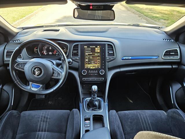 Renault MEGANE 1.3 TCe GT-Line / Adaptief Cruise Control / Achteruitrijcamera / Alcantara Bekleding / Sportstoelen / 18'' Lichmetalen Velgen / Climate Control / Apple Carplay & Android Auto / Parkeersensoren /