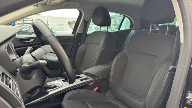 Renault MEGANE 1.3 TCe Limited | Navi | Camera | Stoelverw.