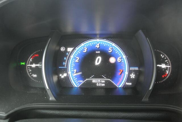 Renault MEGANE Estate 1.6 TCe 205pk GT | R-Link | Bose Audio | Camera | 18" Velgen |