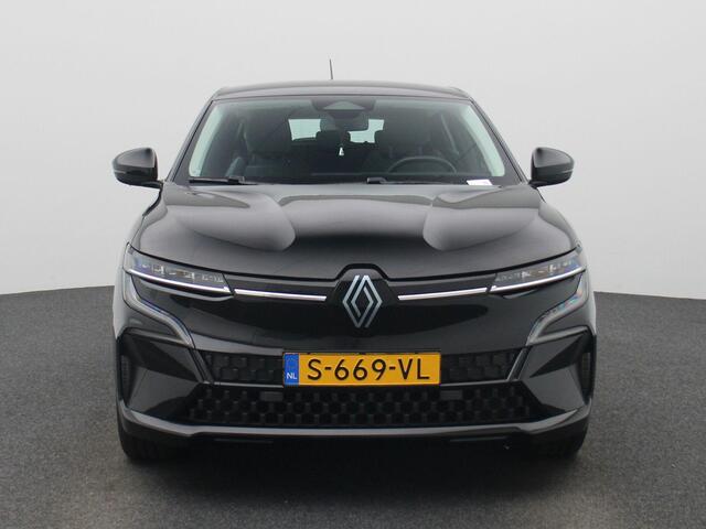 Renault MEGANE E-Tech EV40 Boost Charge Equilibre | Achteruitrijcamera | Apple Carplay & Android Auto | Trekhaak | Airco | Cruise control | LED |