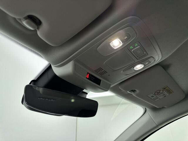 Renault MEGANE Estate 1.3 TCe Techno 140PK | Trekhaak | Navigatie | Achteruitrijcamera | Half-Lederen Bekleding | Climate Control | Apple CarPlay & Android Auto