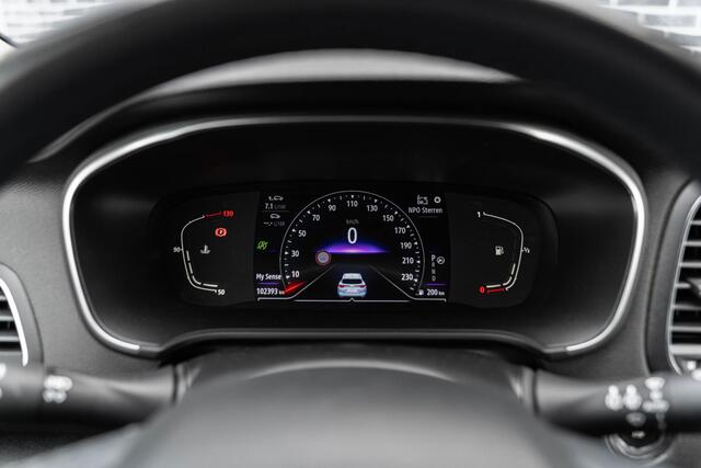 Renault MEGANE Estate 1.3 TCe 140 EDC Intens | Head-up Display | Achteruitrijcamera | Parkeersensoren | LED Koplampen | Climate Control | Cruise Control | Keyless Entry | Navigatie 9,3 inch | Apple Carplay | Android Auto