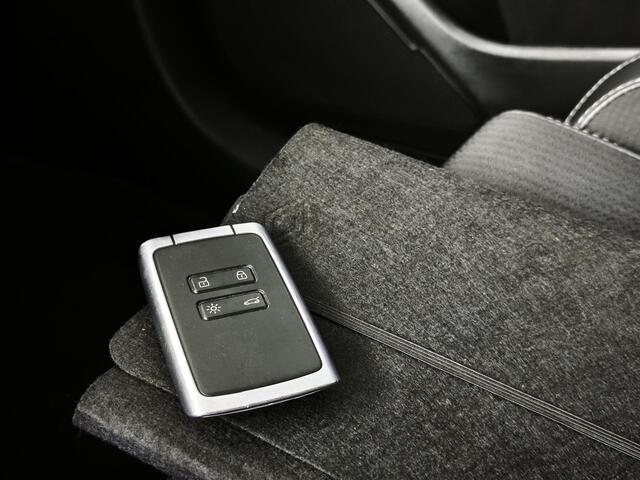 Renault MEGANE Estate 1.3 TCe 140 Techno | NAP | Navigatie | LED | Camera | DAB |