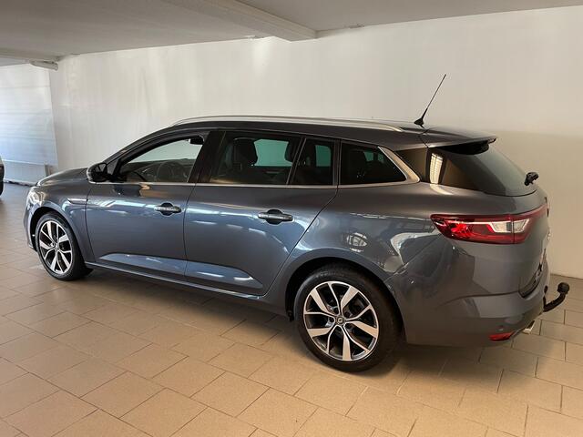 Renault MEGANE Estate 1.5 dCi Bose AUTOMAAT AIRCO NAVI CRUISE BLUETOOTH CAMERA TREKHAAK MULTI STUUR LEER ZEER NETTE AUTO