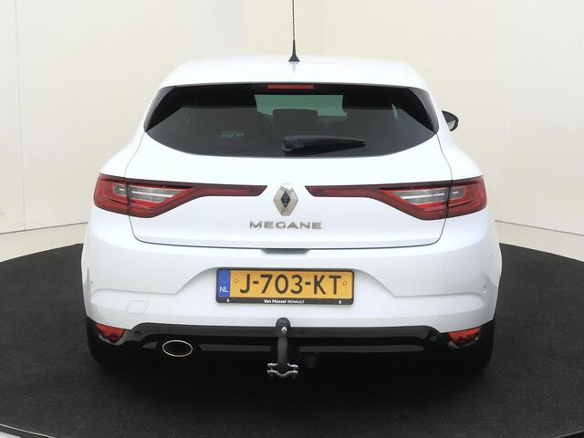 Renault MEGANE 1.3 TCe Bose |Trekhaak 1650 kg |Navigatie | Cruise & Climate Control| Achteruitrijcamera| Parkeersensoren voor & achter|
