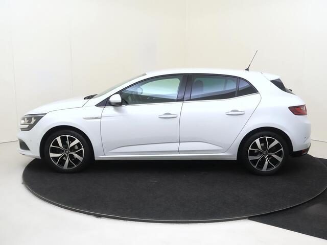 Renault MEGANE 1.3 TCe Bose |Trekhaak 1650 kg |Navigatie | Cruise & Climate Control| Achteruitrijcamera| Parkeersensoren voor & achter|