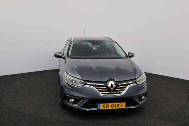 Renault MEGANE Estate 1.5 dCi Eco2 Bose/ D-Riem verv: 126.000 KM!/ Keyless/ Camera/ Dode-Hoek DET./ Half-Leder/ Apple + Android/ DAB+/ 16'' LMV/ Lane-Assist./ Extra getint glas/ Navi/ Clima/ Cruise/ Multi. LEDER. Stuur.