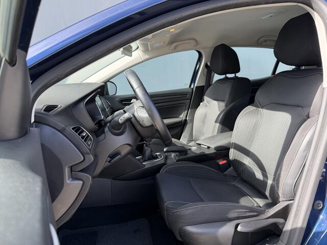 Renault MEGANE BWJ 12-2017 | 1.2 TCe 132PK Zen | CLIMA | NAVI | CRUISE | CARPLAY | MULTI FUNC LEDEREN STUUR |