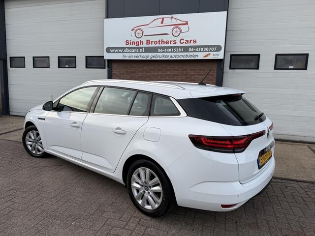 Renault MEGANE Estate 1.6 ET PH 160 Eq. CARPLAY CAMERA INRUIL MOG!!