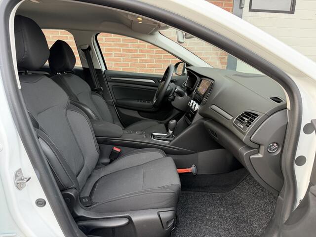 Renault MEGANE Estate 1.6 ET PH 160 Eq. CARPLAY CAMERA INRUIL MOG!!