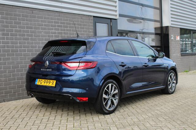 Renault MEGANE 1.2 TCe Bose / HUD / Keyless / Camera / N.A.P.