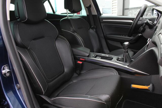 Renault MEGANE 1.2 TCe Bose / HUD / Keyless / Camera / N.A.P.