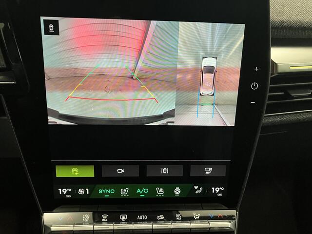 Renault MEGANE E-Tech comfort range techno 60 kWh Warmtepomp / stuur en stoelverwarming / Blind Spot Warning / Around View Monitor camera / Draadloos Apple CarPlay en Android Auto
