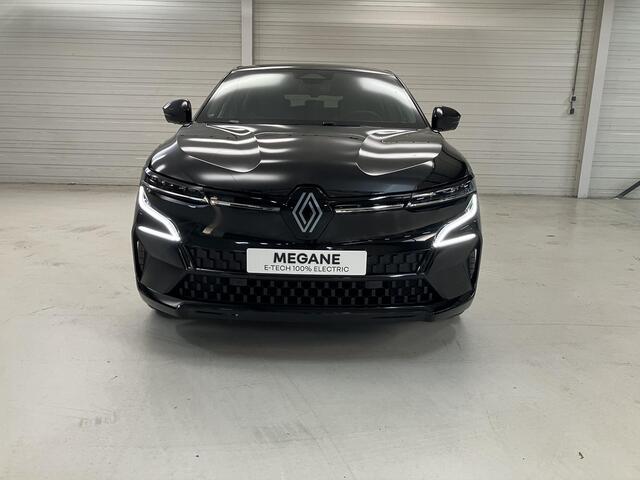 Renault MEGANE E-Tech comfort range techno 60 kWh Warmtepomp / stuur en stoelverwarming / Blind Spot Warning / Around View Monitor camera / Draadloos Apple CarPlay en Android Auto