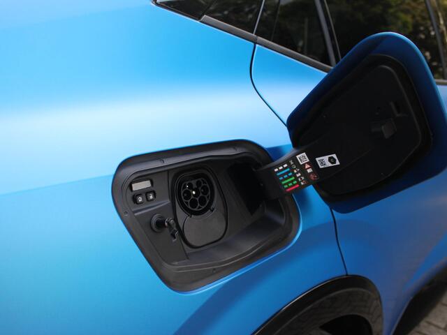 Renault Rafale 1.2 E-Tech 4x4 plug-in hybrid 300 atelier Alpine / DEMO / FULL OPTION / SOLAR-BAY PANORAMADAK / HARMAN-KARDON / MATRIX-LED / 4-CONTROL / 360 CAMERA / HEAD-UP / BLINDSPOT / 21''
