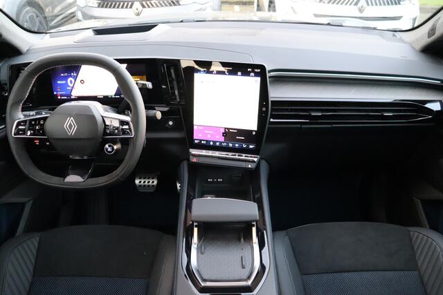 Renault Rafale 1.2 E-Tech 4x4 plug-in hybrid 300pk atelier Alpine | ¤5500 Voordeel | Solarbay | Head-up | 360 | Stoel-/Stuurverwarming | Elek. Stoelen | Adaptief onderstel | 4 Control