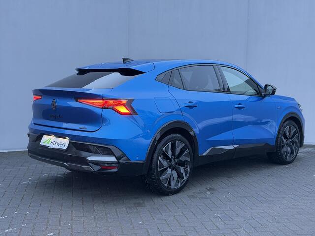 Renault Rafale 1.2 E-Tech 4x4 plug-in hybrid 300 esprit Alpine / Fabrieksgarantie tot 04-2027 / PANO / EAER 98 km / Panoramadak variabele transparantie / HUD / Camera 360° / Elektrische klep / Navigatie / Apple Carplay Android / Stuur & stoel en voorruitverwarming / Ada