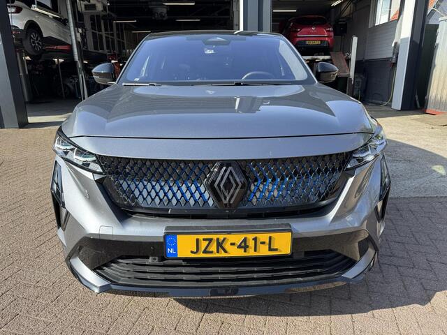 Renault Rafale 1.2 E-Tech 4x4 plug-in hybrid 300 esprit Alpine