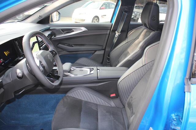 Renault Rafale 1.2 E-Tech 4x4 plug-in hybrid 300 esprit Alpine