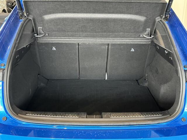 Renault Rafale 1.2 E-Tech Hybrid Esprit Alpine PACK ELYSÉE | PACK PRIVILÈGE | PACK LIGHT & SOUND | ALL-SEASON BANDEN