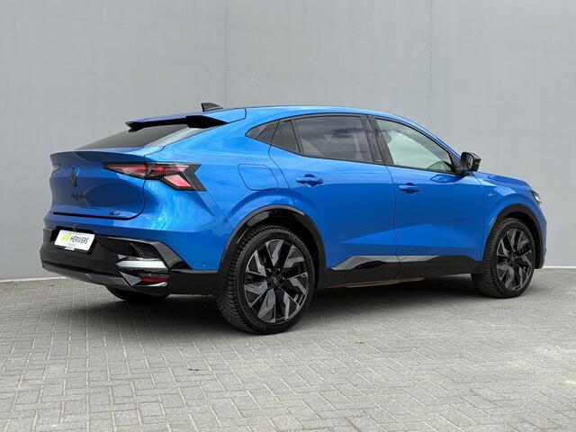 Renault Rafale E-Tech 4x4 plug-in full hybrid 300 esprit Alpine / Fabrieksgarantie tot 09-2027 / Panoramadak / All-season banden / Trekgewicht 1.500 kg / Head Up Display / 360 Camera / Stoel-/Voorruit-/Stuurwiel Verwarmd / Apple Carplay Android Auto / Adpatieve Cruise /