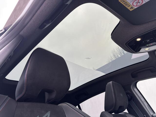 Renault Rafale E-Tech 4x4 plug-in hybrid 300 esprit Alpine / Fabrieksgarantie tot 14-04-2027 / Panoramadak / All Season Banden / Head-Up Display / 360 Graden Camera / Stoel & Stuurverwarming / 4 Control / Apple Carplay & Android Auto / Adpatieve Cruise / Clima / LED / DAB /