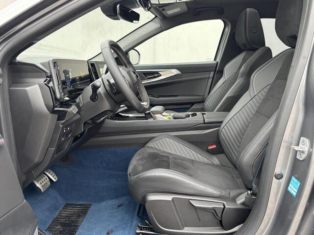 Renault Rafale E-Tech 4x4 plug-in hybrid 300 esprit Alpine / Fabrieksgarantie tot 14-04-2027 / Panoramadak / All Season Banden / Head-Up Display / 360 Graden Camera / Stoel & Stuurverwarming / 4 Control / Apple Carplay & Android Auto / Adpatieve Cruise / Clima / LED / DAB /