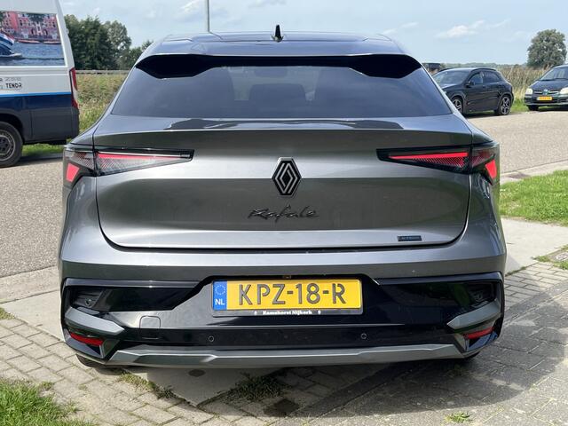 Renault Rafale 1.2 E-Tech 4x4 plug-in hybrid 300PK atelier Alpine / FULL OPTIE / 360 Camera / Winter Pakket / Elek.Achterklep / 4-Control /