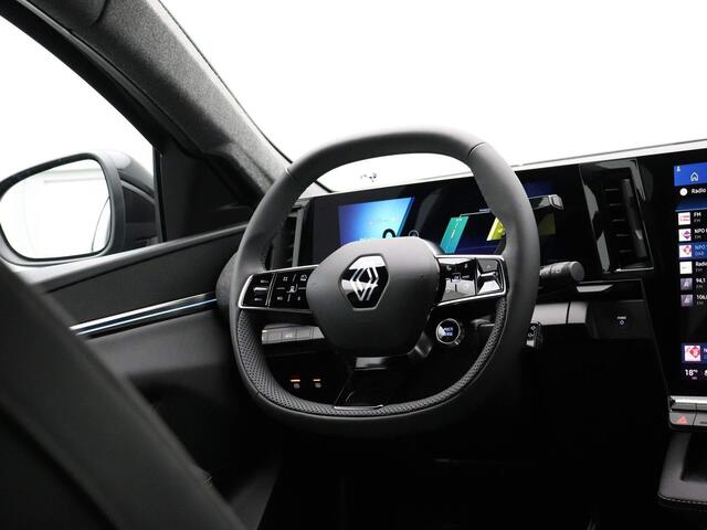 Renault SCENIC E-Tech iconic 220 pk long range | Solarbay | 360 Camera | Massage | Harman Kardon | MATRIX LED