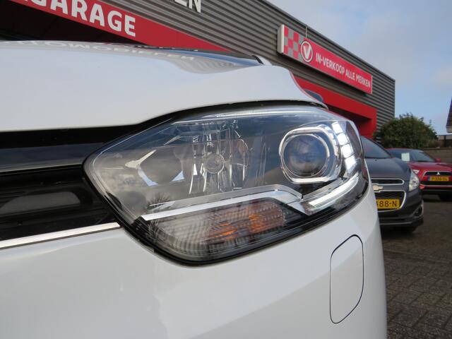 Renault SCENIC 1.3 TCe 140-PK| Automaat| Parkeersens.voor en achter| | Clima-Airco | Keyless | Trekhaak | INCL. BOVAG GARANTIE |