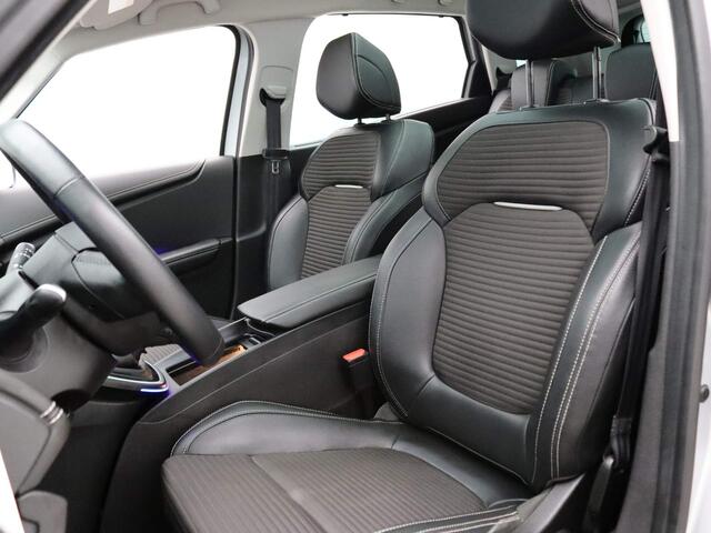 Renault SCENIC TCe 140pk Intens Camera | Climate | Navi | Panoramadak | Trekhaak