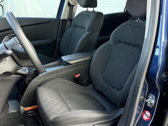 Renault SCENIC 1.3 TCe Limited (Hoge Instap) Parkeerhulp | Navigatie | Dealer Onderhouden