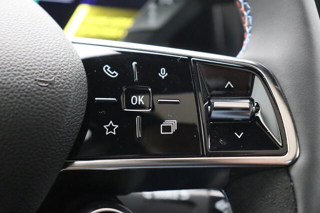 Renault SCENIC E-Tech EV87 220 Long Range 1AT esprit Alpine | 20" lichtmetalen wielen 'Speedway' | Achteruitrijcamera | Adaptive Vision LED koplampen met geïntegreerde mistlampfunctie