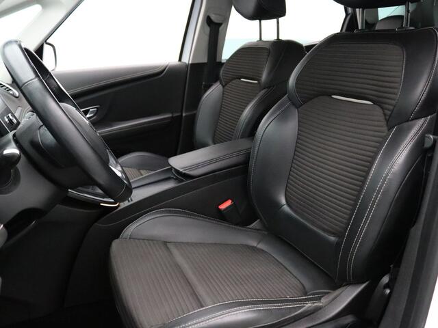 Renault SCENIC TCe 130pk Intens Camera | Climate | Navi | Parksens. | Trekhaak