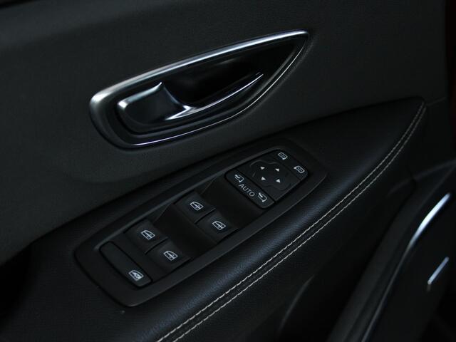 Renault SCENIC 1.3 TCe 140 EDC Bose AUTOMAAT | TREKHAAK | NAVI