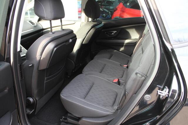 Renault SCENIC 1.3 TCe Limited 140 pk EDC AUTOMAAT,Navigatie,PDC+ Camera