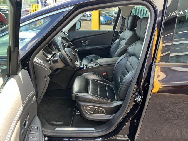 Renault SCENIC 1.3 TCe Initiale Paris | TREKHAAK | Head-up display | Bose Audio | Leer | Massage bestuurder | Elektrische voorstoelen | LED | Park assist | Cruise adaptief | Stoelverwarming |