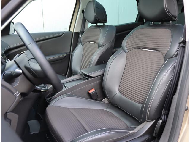 Renault SCENIC 1.3 TCe Intens | Trekhaak | Panoramadak | Camera