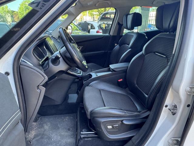 Renault SCENIC 1.2 TCe Bose // TREKHAAK // NAVI // CAMERA // CLIMA // CRUISE // MASSAGE STOEL //