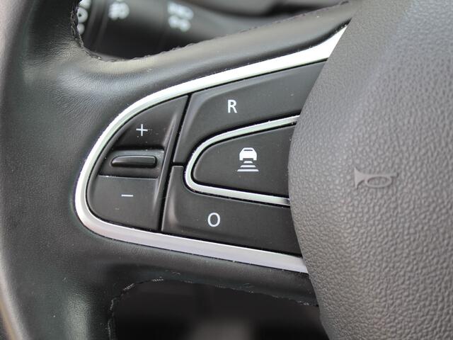 Renault SCENIC 1.3 TCe Bose AUTOMAAT / Trekhaak (1800 KG) / Stoelmassage Voor / Panoramadak / Navigatie + Apple Carplay/Android Auto / Keyless Entry & Start /