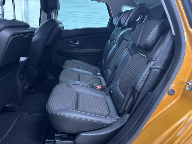 Renault SCENIC 1.2 TCe Intens / Trekhaak 1850 KG / Navigatie / Head-Up Display / Climate Control / Stoelverwarming /
