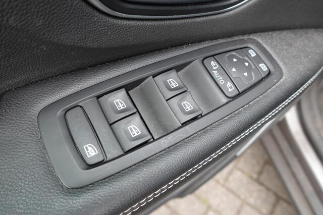 Renault SCENIC 1.3 TCE BOSE 140 pk Camera Navi Half Leder