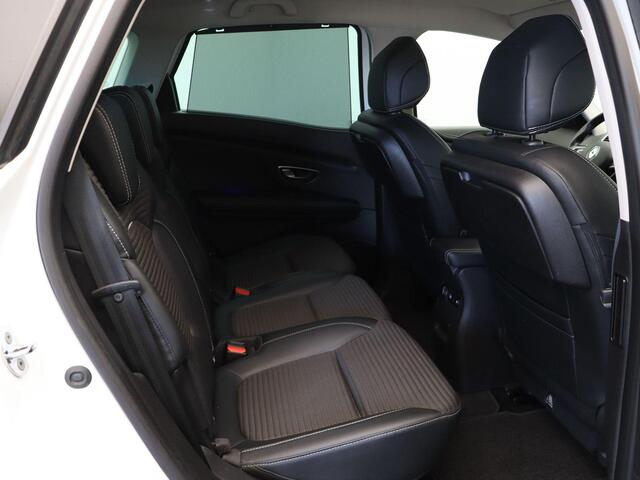 Renault SCENIC 1.5 dCi 110pk EDC/Autom. Intens | Trekhaak | Automaat | Achteruitrijcamera | Parkeersensoren Voor en Achter |