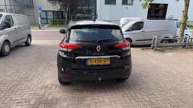 Renault SCENIC 1.3 TCe 140pk Automaat Intens Panoramadak Trekhaak Navi Camera Dodehoek 20" LM Dealeronderhouden
